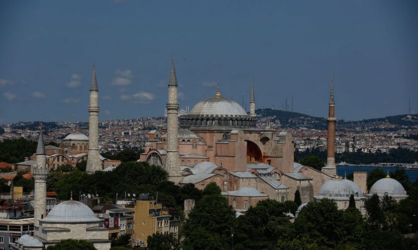 Τουρκία: Μεγάλος ο φόβος – Προετοιμάζουν την Αγιά Σοφία για μεγάλο σεισμό!